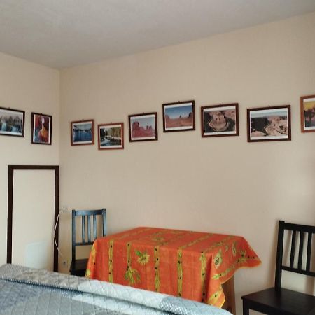 L'Orangette Panzió Régusse Kültér fotó